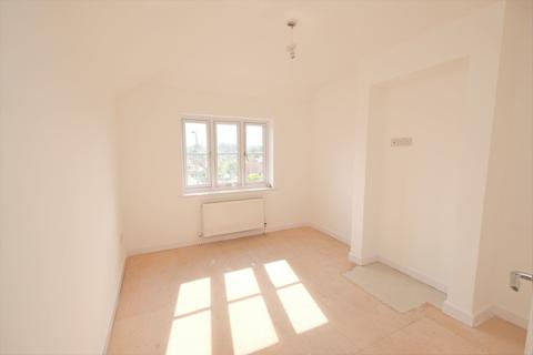 2 Littlejohn Road, Orpington, BR5 2BX