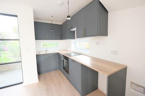 2 Littlejohn Road, Orpington, BR5 2BX