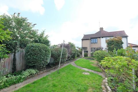 2 Littlejohn Road, Orpington, BR5 2BX