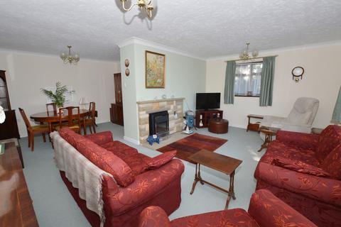 2 Caxton Close, Beeston Regis, Sheringham, NR26 8SU