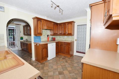 2 Caxton Close, Beeston Regis, Sheringham, NR26 8SU