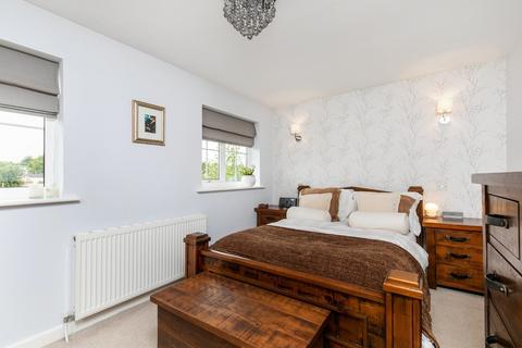 10 Kings Close, Kings Worthy, Winchester, SO23 7TE