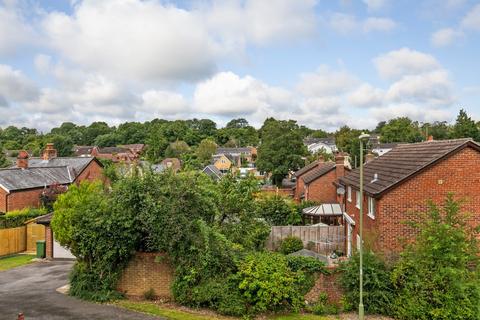 10 Kings Close, Kings Worthy, Winchester, SO23 7TE