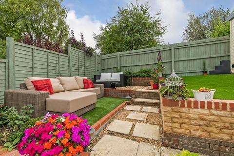10 Kings Close, Kings Worthy, Winchester, SO23 7TE