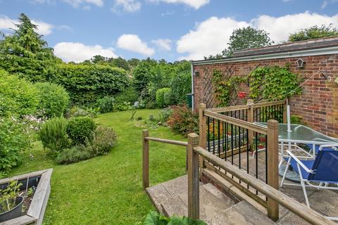 48 Goring Field, Winchester, SO22 5NJ
