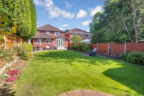 5 bedroom detached house for sale, Eastern Road, Rayleigh