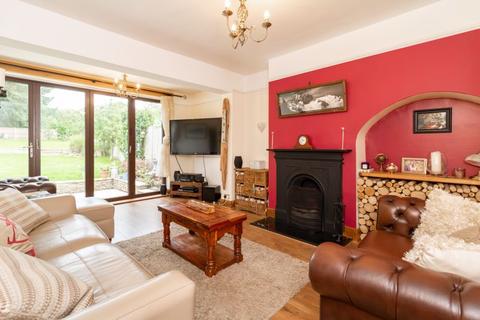 Three Elms Bletchingley Road, Godstone, RH9 8LL