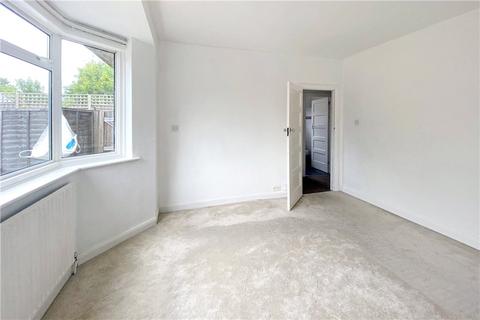 2 bedroom flat to rent - Berkeley Close, Ruislip, Middlesex, HA4