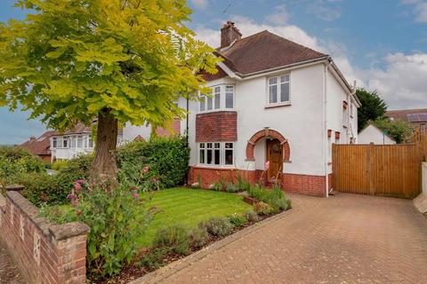25 Deakin Leas, Tonbridge, TN9 2JS