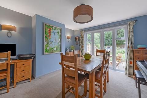25 Deakin Leas, Tonbridge, TN9 2JS