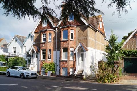 Flat 3, Glenview Station Road, Steyning, BN44 3YL