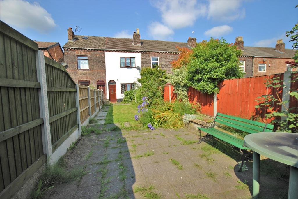 Broadheath Terrace, Widnes, WA8 2 bed terraced house £100,000