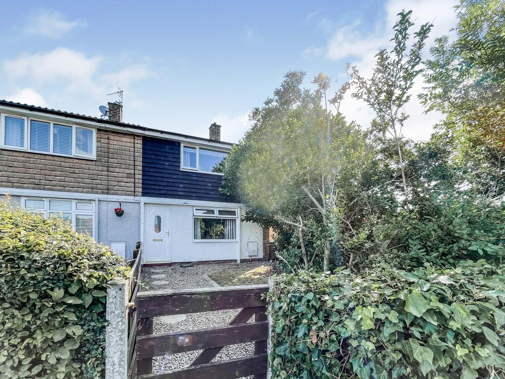 Biscop Crescent, Newton Aycliffe DL5 2 bed end of terrace house £90,000