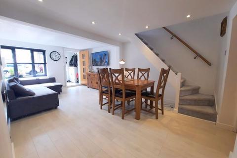 13 Staveley Road, Ashford, TW15 1TF