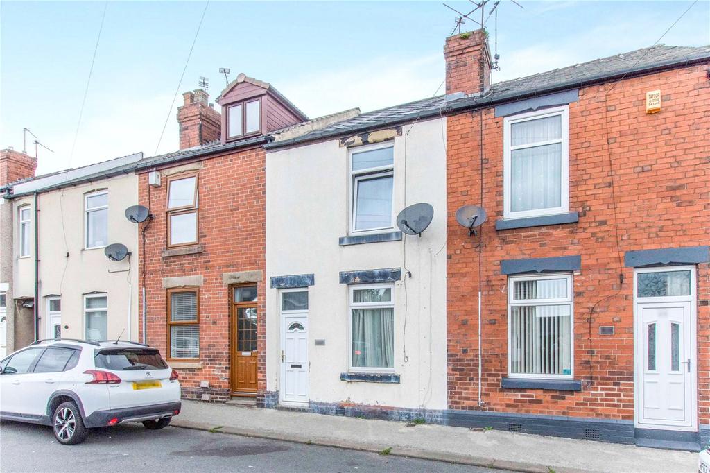 Wadsworth Road, Bramley, Rotherham, S66 2 bed terraced house £120,000