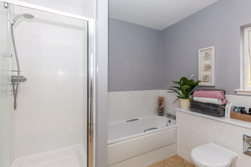Master En-suite
