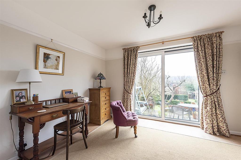 Manor Road, Wheathampstead 4 bed semidetached house £715,000