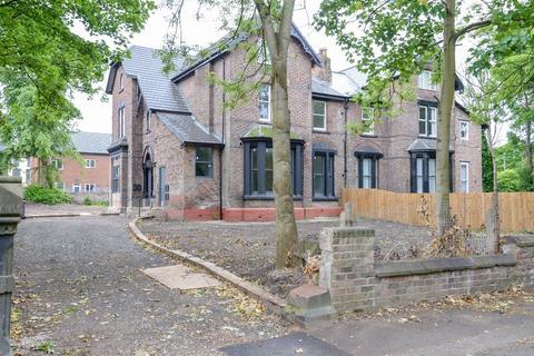 undefined, Liverpool L6