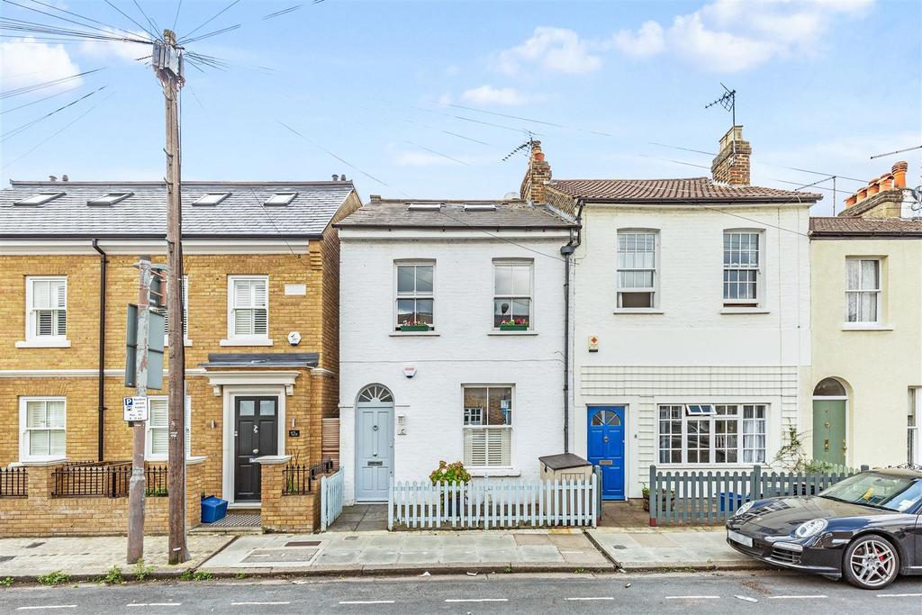 Westfields Avenue, Barnes, SW13 4 bed end of terrace house £1,250,000