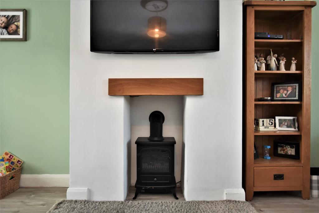 Rydal Road, Ulverston 3 bed semidetached house £230,000