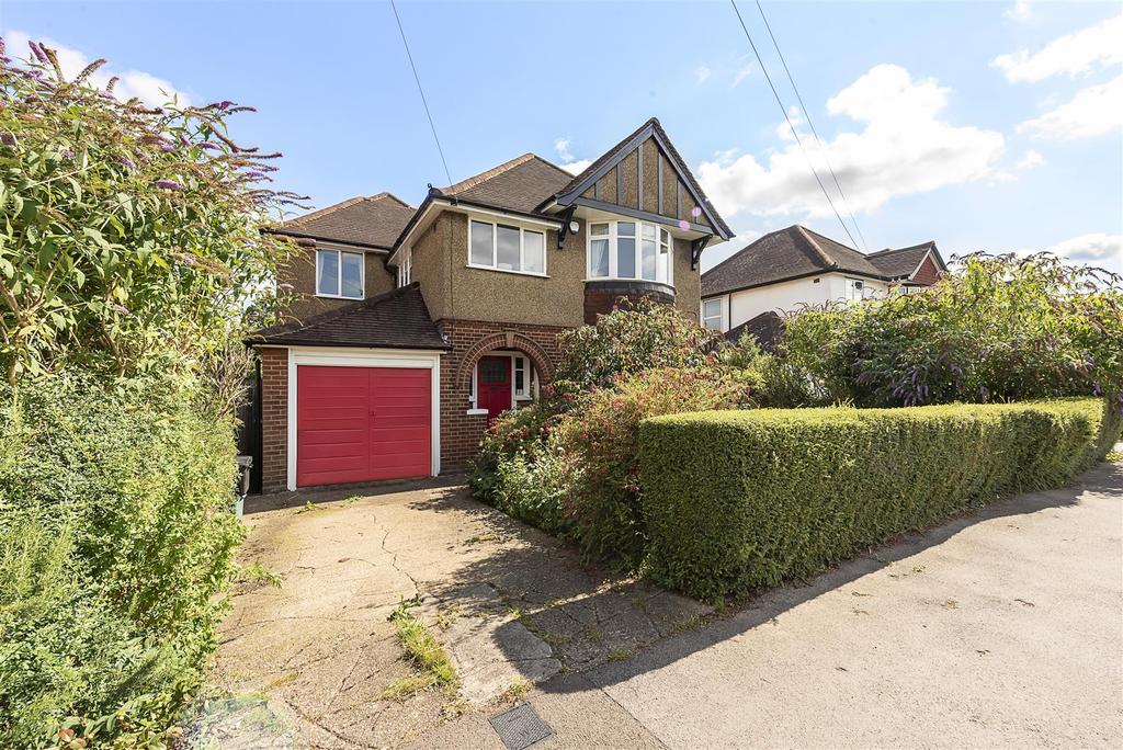 Dalkeith Road, Harpenden 5 bed detached house £1,550,000