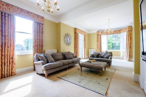 Monktons The Street, Mortimer, Reading, RG7 3PE