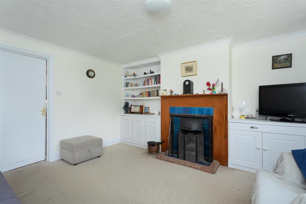 Southdown Road, Harpenden 2 bed terraced house £715,000