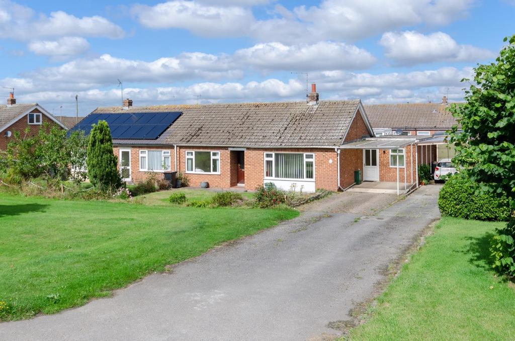 Manor Drive, Kirby Hill, Boroughbridge 3 bed bungalow £275,000