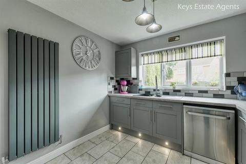 12 Austin Close, Cheadle, Stoke-on-trent, ST10 1YF