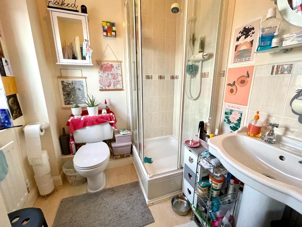 En suite 2.jpg