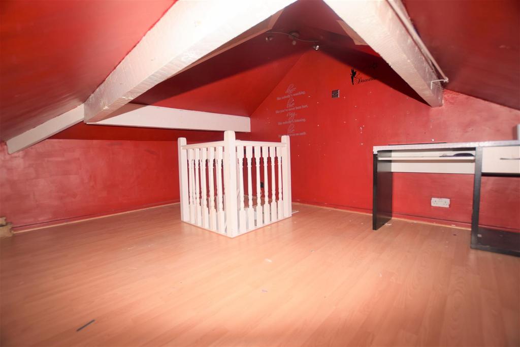 Loft area.JPG