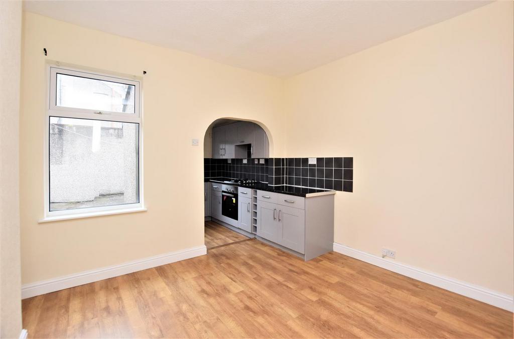 Devon Street, BarrowInFurness 2 bed terraced house £550 pcm (£127 pw)
