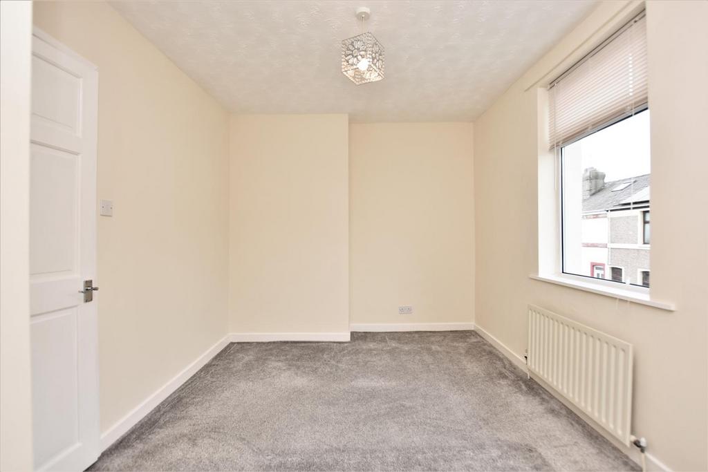 Surrey Street, Millom 2 bed terraced house to rent £525 pcm (£121 pw)