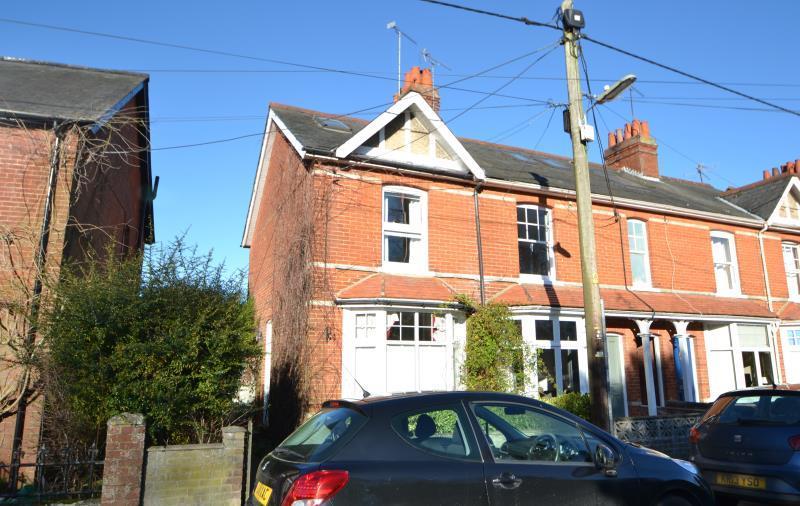 Test Road, Whitchurch, RG28 7LP 3 bed end of terrace house £1,250 pcm