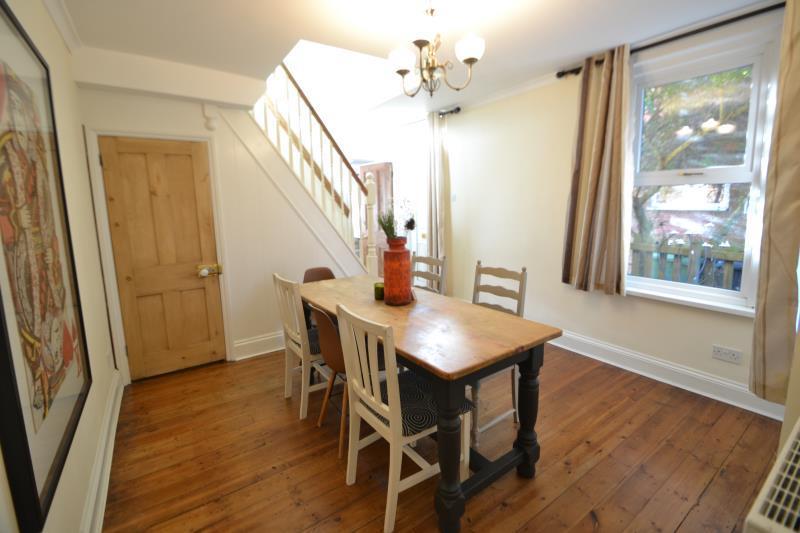 Test Road, Whitchurch, RG28 7LP 3 bed end of terrace house £1,250 pcm