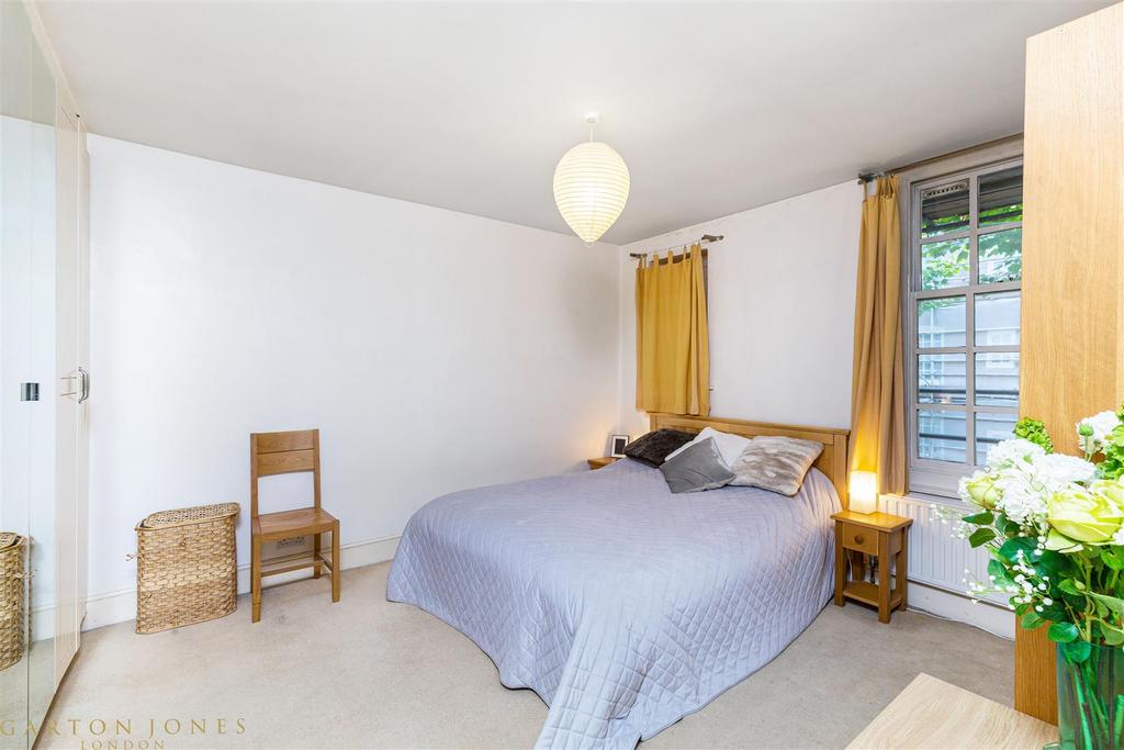 Bedroom (2).jpg