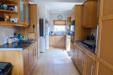 4 Marks Square, Northfleet, Gravesend, DA11 7HU