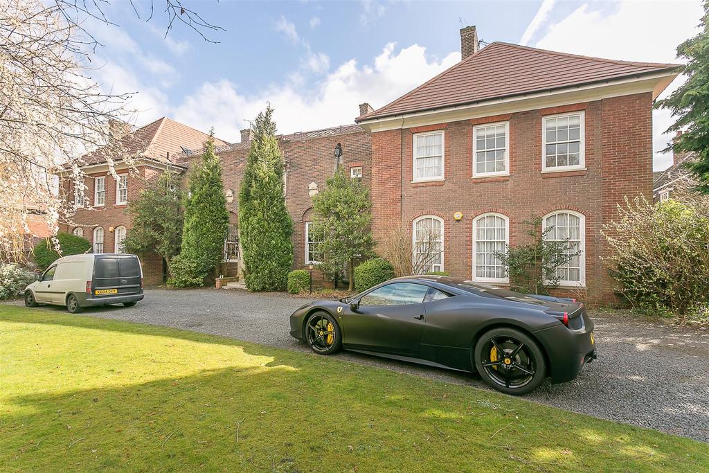 Lindisfarne Road, Jesmond, Newcastle upon Tyne 3 bed flat £2,000 pcm