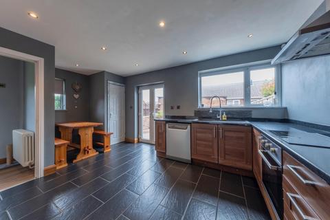 10 Abbotts Road, Waverton, Chester, CH3 7NJ
