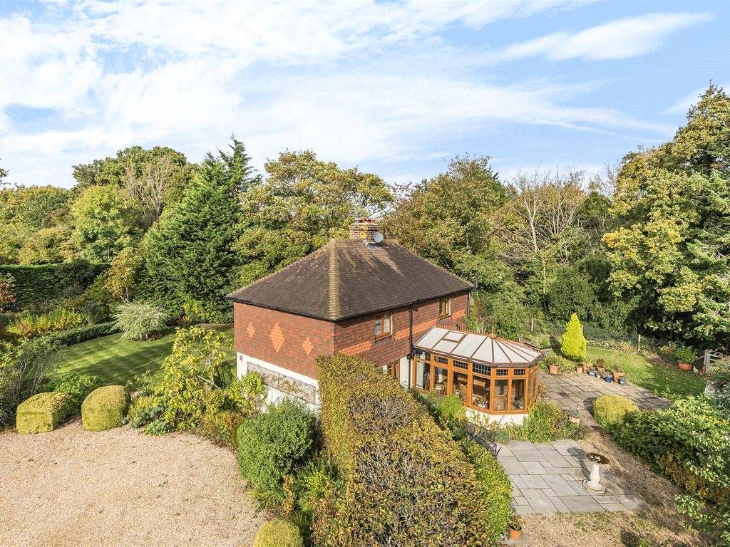 Amberstone, Hailsham, East Sussex, BN27 3 bed detached house £550,000