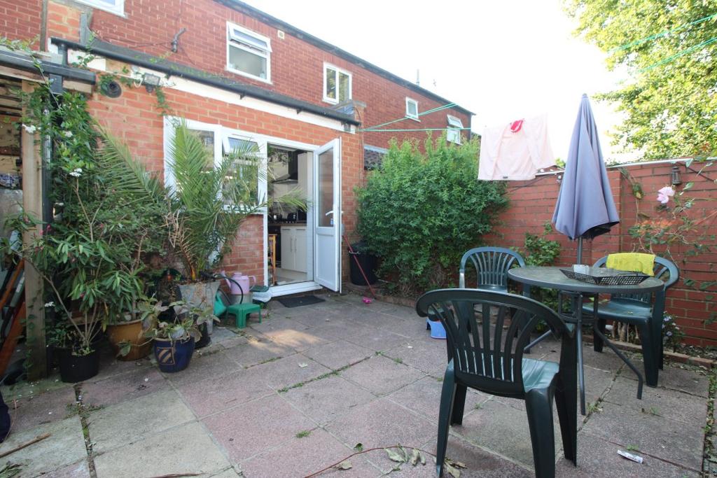 St Pauls Close, Ealing Common 4 bed terraced house £675,000