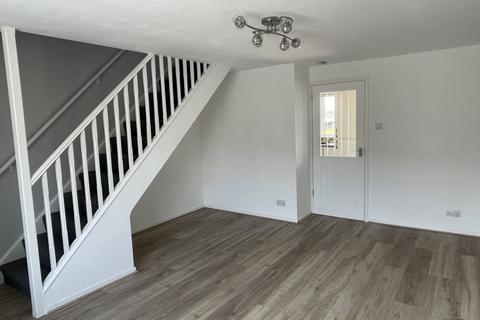2 bedroom terraced house to rent, Gleneagles Drive, Nottingham, NG5