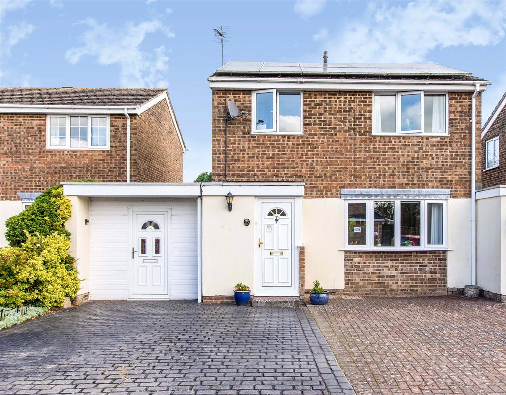 Deansfield, Cricklade, Swindon, SN6 3 bed detached house £325,000