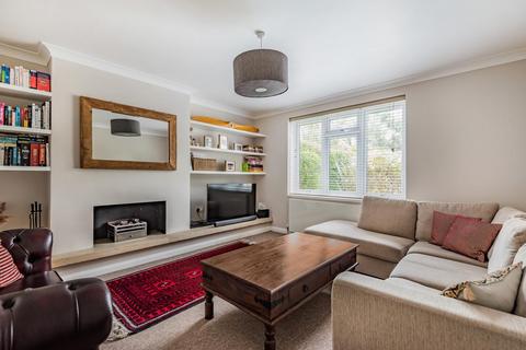 3 Guibal Road, London, SE12 9LY