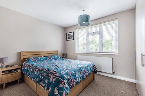 3 Guibal Road, London, SE12 9LY