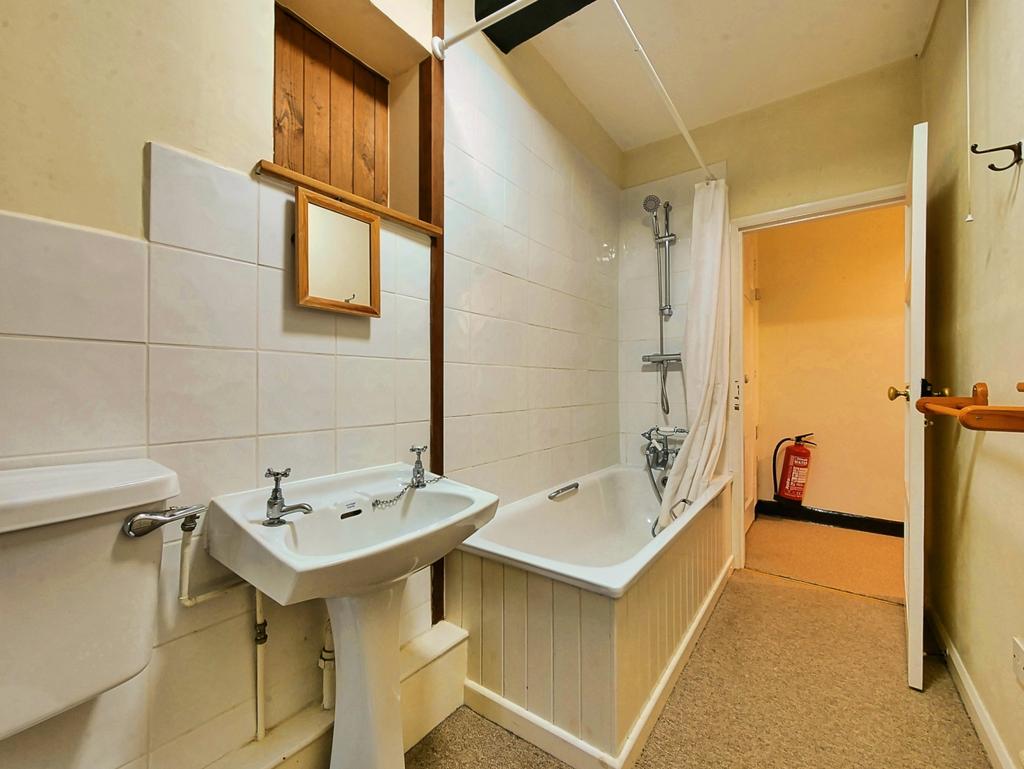 Family bathroom