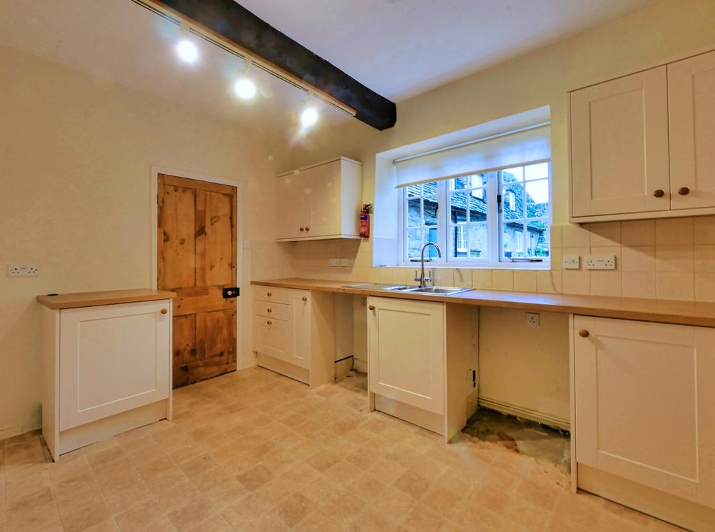 Kitchen breakfast room