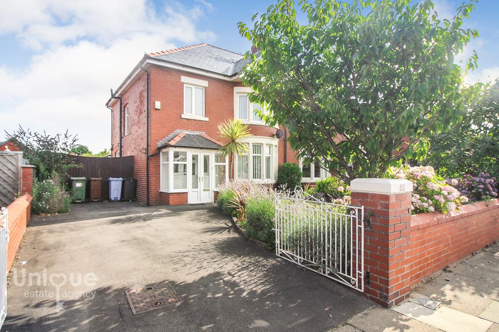 St. Patricks Road South, Lytham St. Annes, FY8 3 bed semidetached
