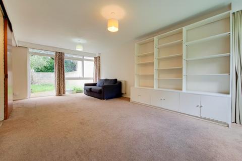 5 Corner Green, London, SE3 9JJ