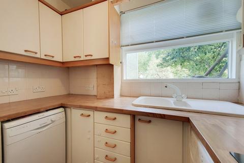 5 Corner Green, London, SE3 9JJ
